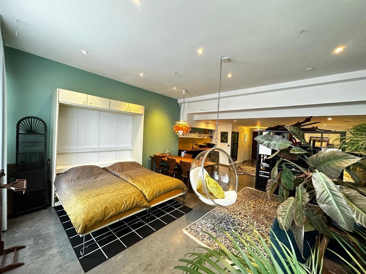 Private - Free Parking Bed and breakfast